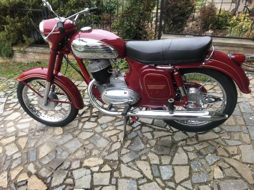 Мотоцикл ява 250