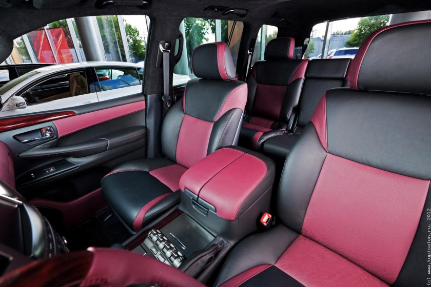 Перетяжка салона автомобиля