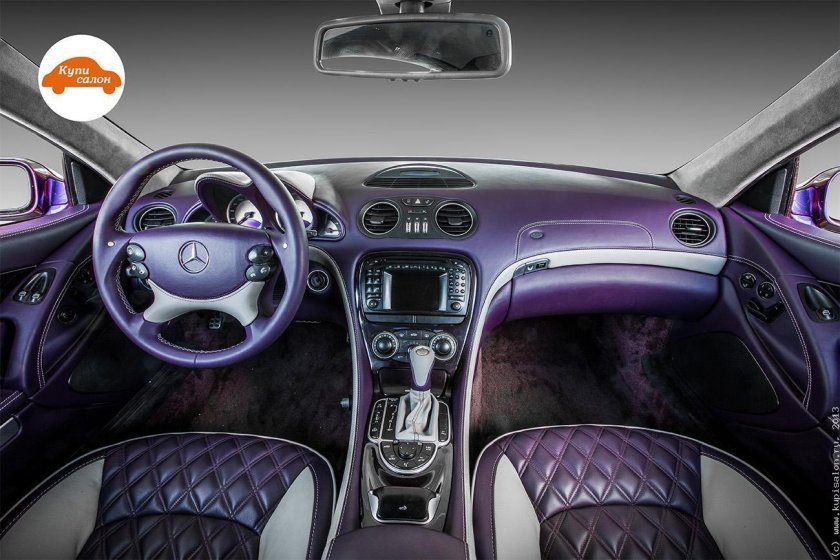 Салон Mercedes Benz SL 2024