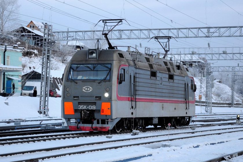 Электровоз Ермак 5эс5к
