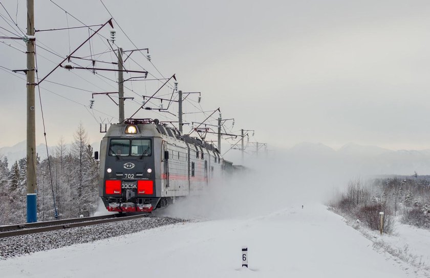 Электровоз 2с5к Ермак