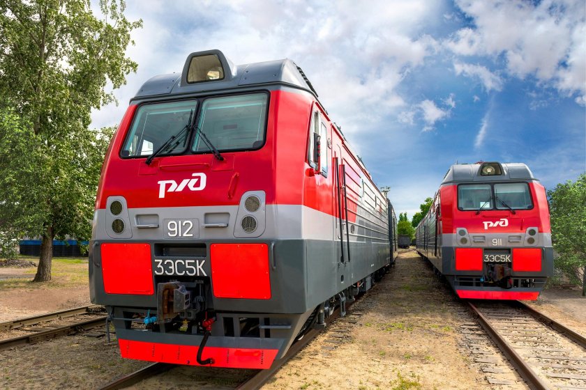 Электровоз Ермак 2эс5к