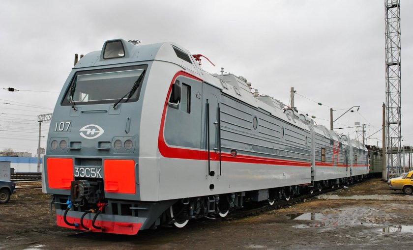Локомотив 3эс5к Ермак
