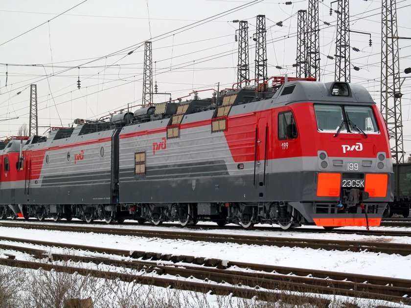 Электровоз Скиф 2эс5