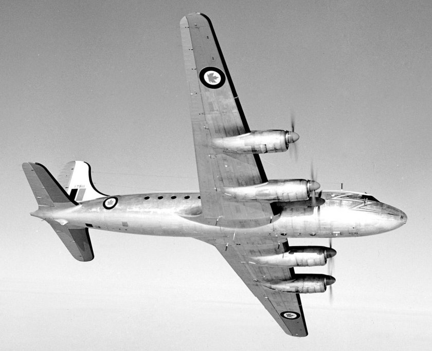 Самолет Canadair DC-4m