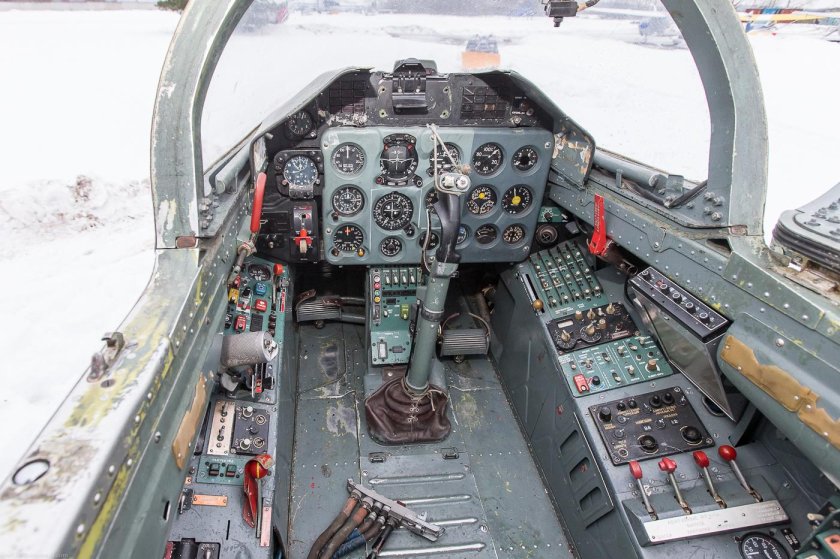 Л-39 Альбатрос кабина
