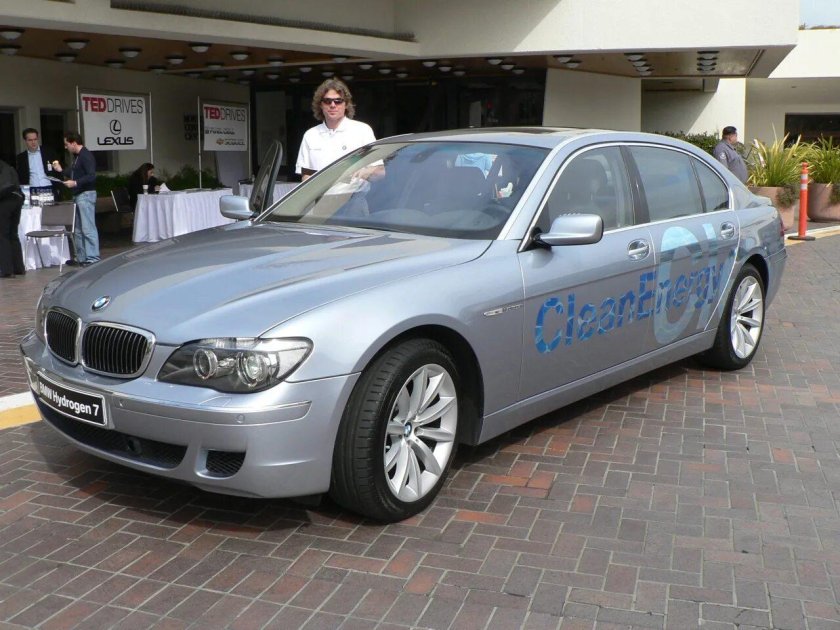 BMW hydrogen 7