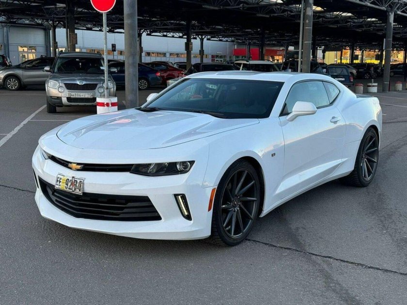 Chevrolet camaro 2016 white