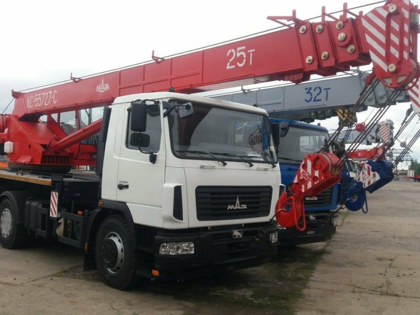 МАЗ КС 55727