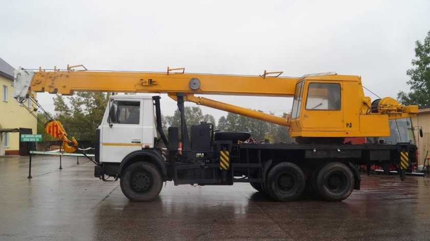 Автокран МАЗ кс55727-7