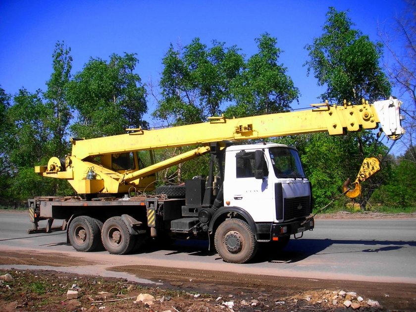 Автокран Машека 25 тонн