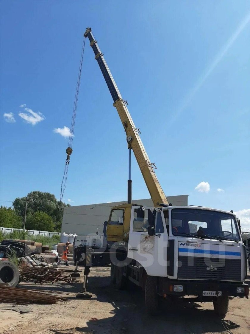 Маленький автокран