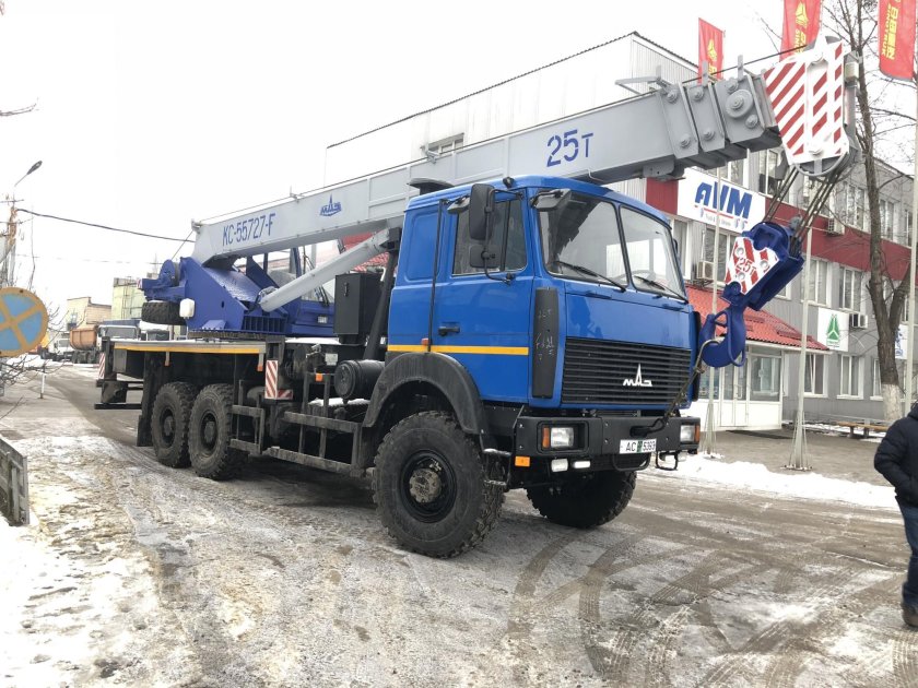Автокран 25 тонн