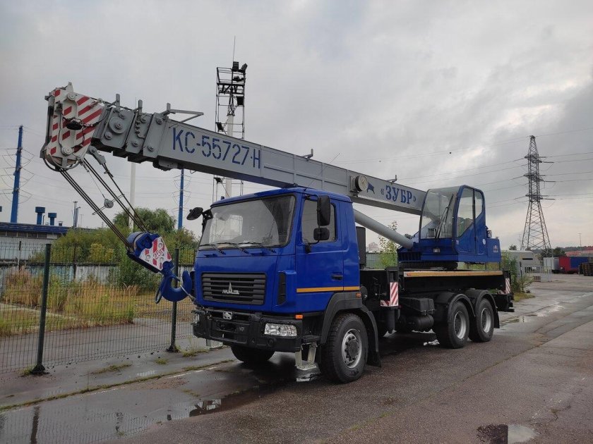 МАЗ КС 55727