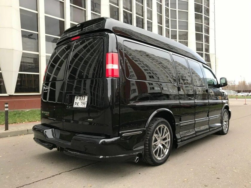 Chevrolet Express 2011