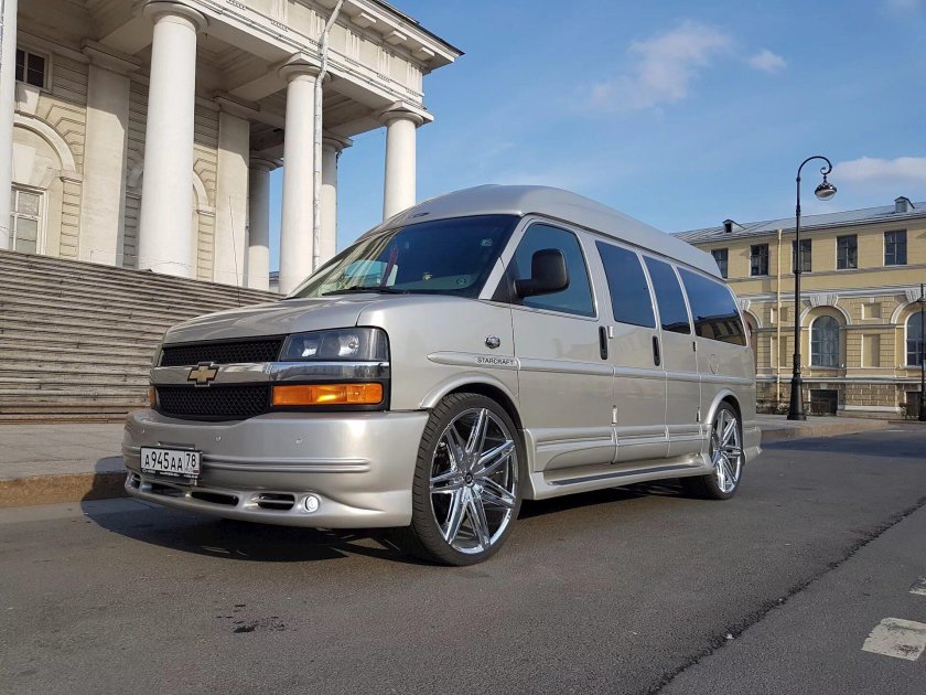 Chevrolet Express r20