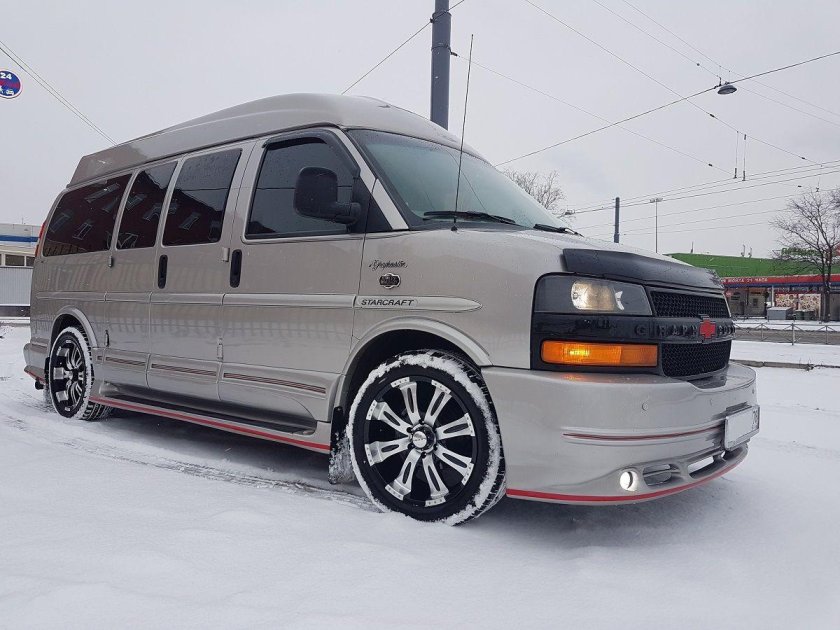 Минивэн Шевроле экспресс 2020