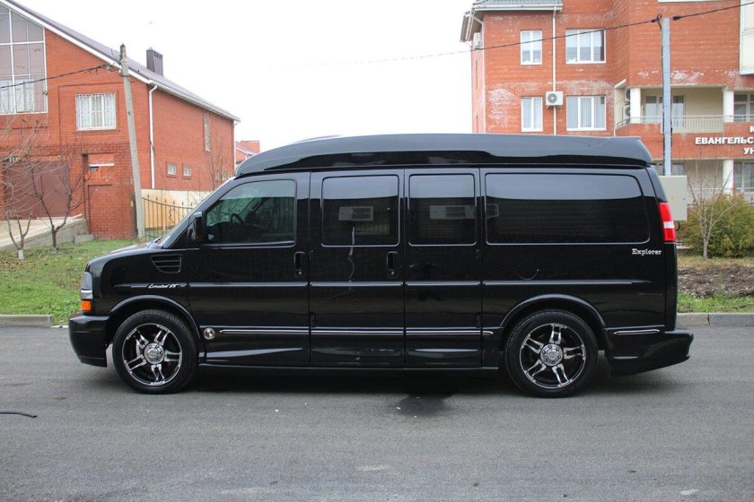 Chevrolet Express II