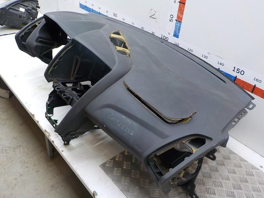 Динамик в торпеду Форд фокус 3