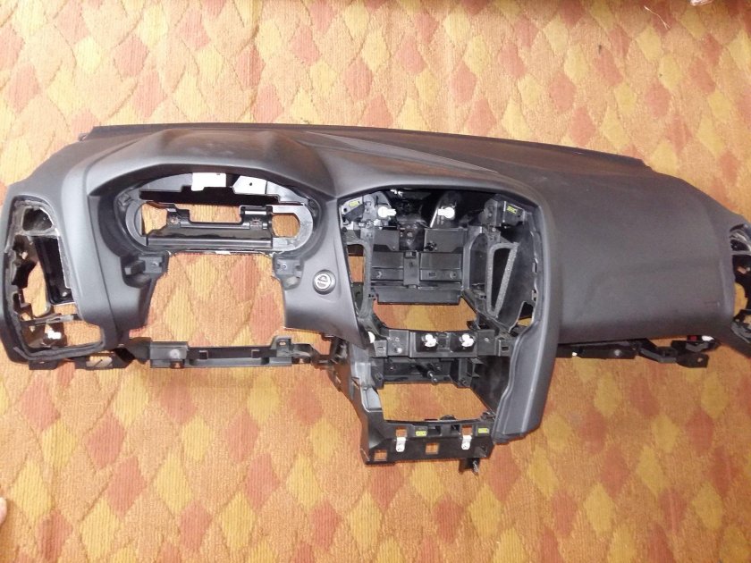 Ford Focus 3 Торпедо