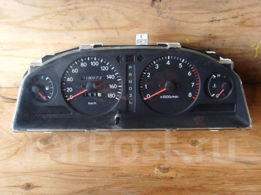 Приборная панель Тойота корона Премио ат211