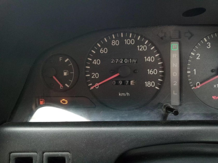 Лампочка Тойота Калдина 1997