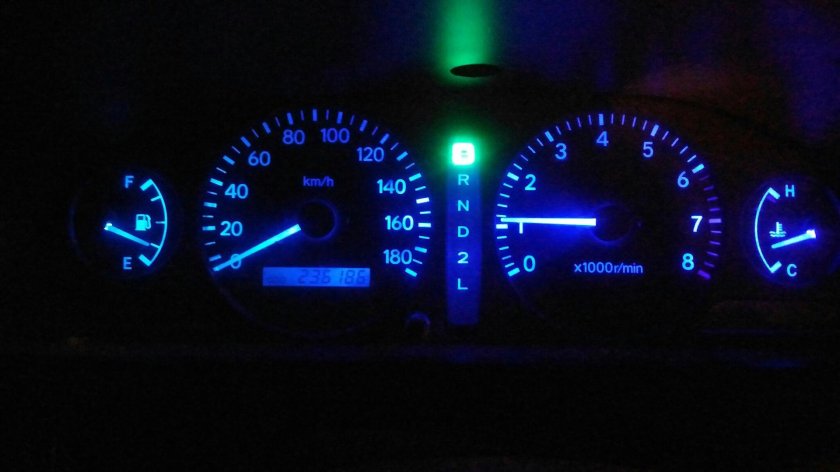 Лампочка подсветки приборной панели Toyota