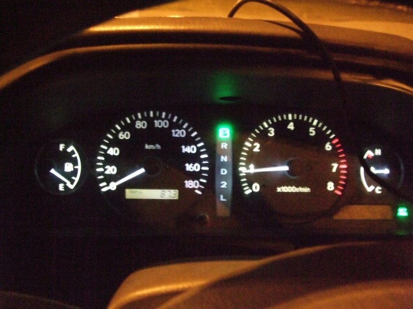 Корону Премио АТ 210 приборная панель