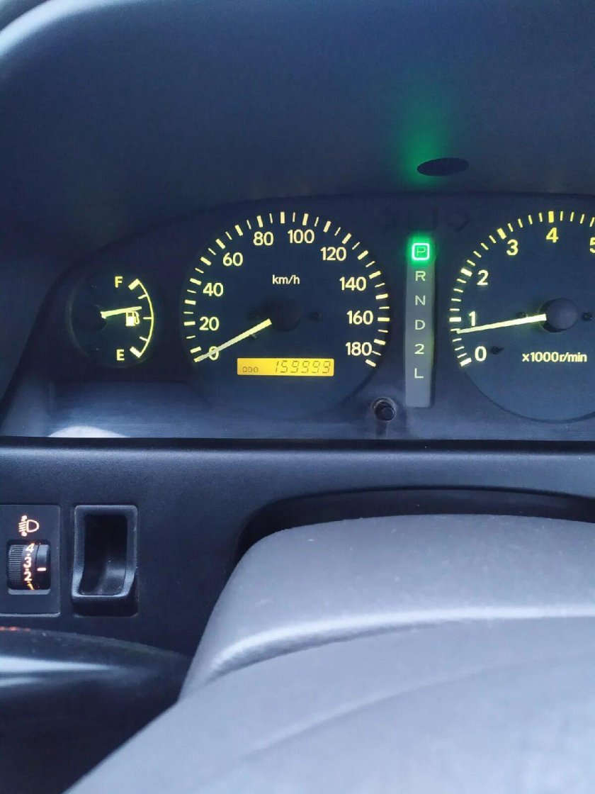 Toyota Corona Premio табло