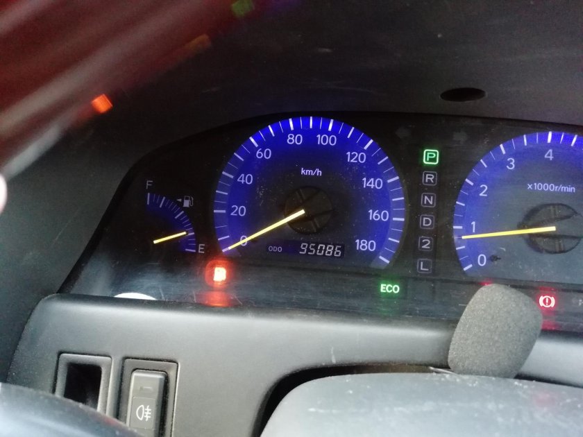 Лампочка топлива Тойота корона 1992