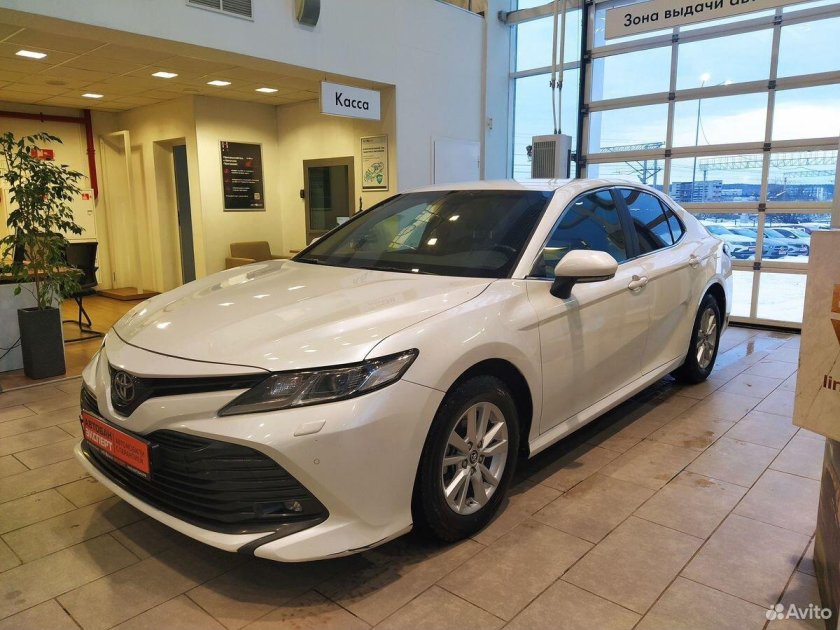 Toyota Camry 2019