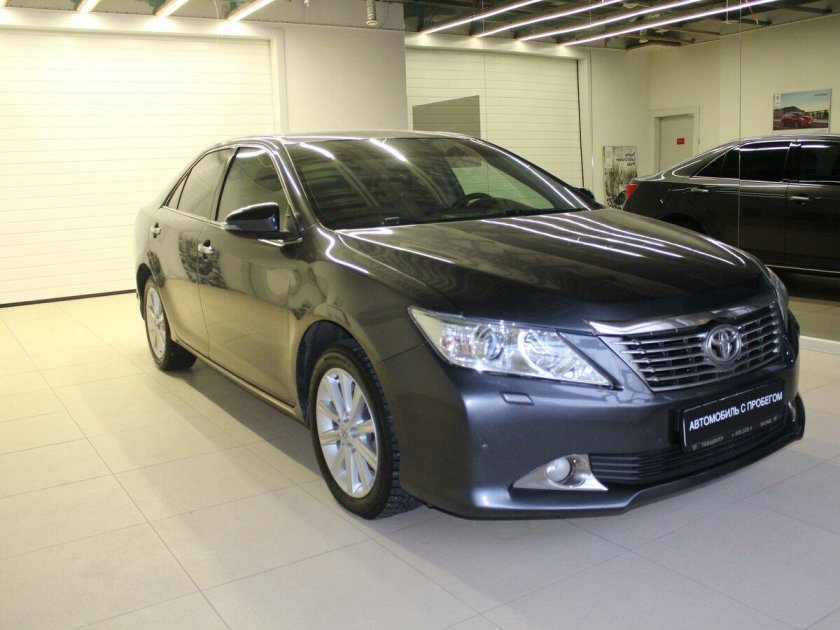 Toyota camry vii xv50 2012