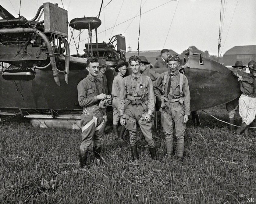 Пилот 20 век