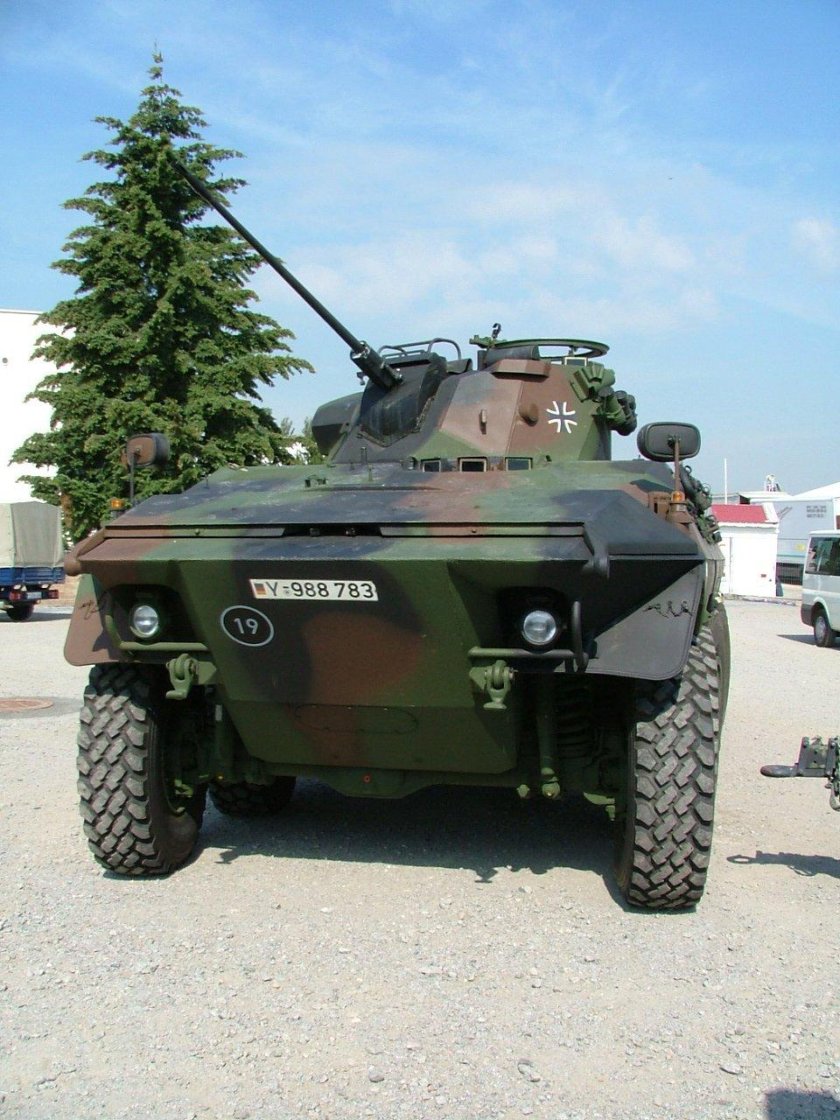 Fennek бронеавтомобиль