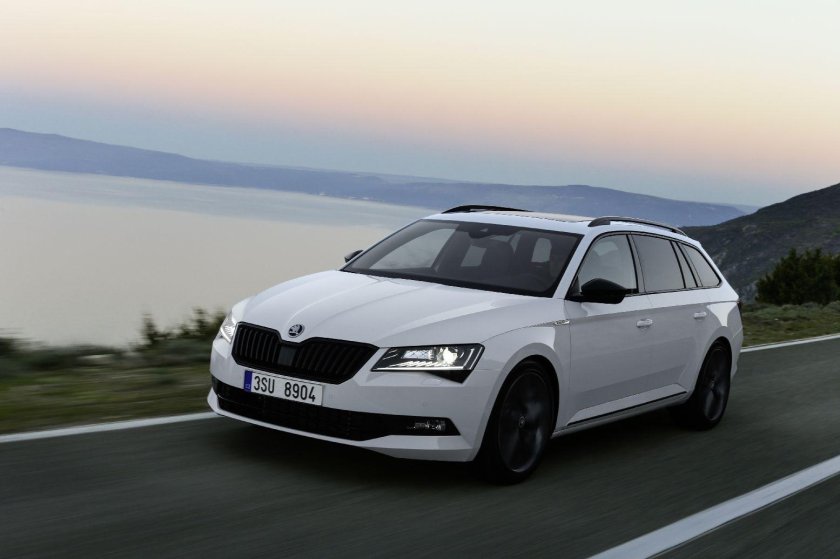 Škoda Superb универсал