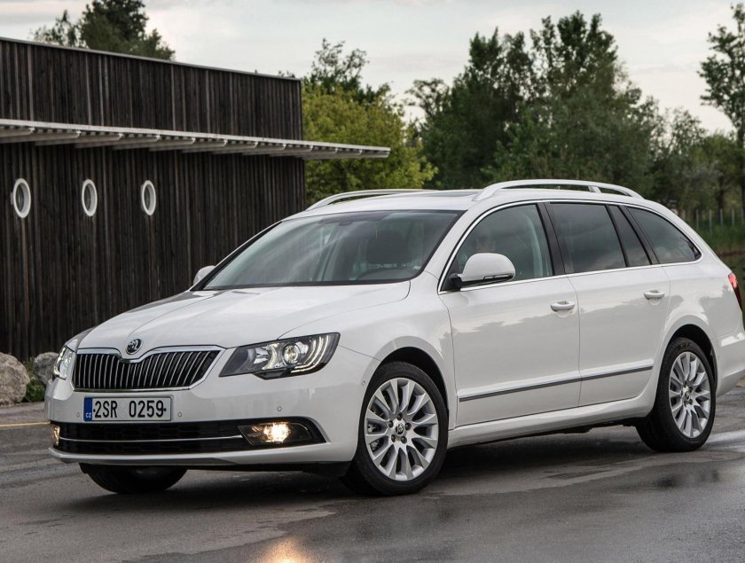 Шкода Суперб 2 универсал