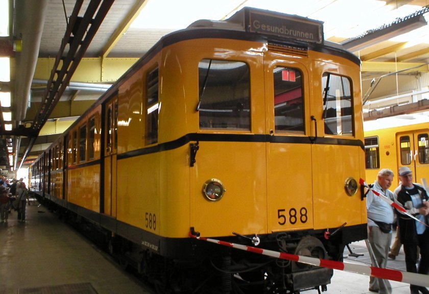 Вагоны метро Берлин