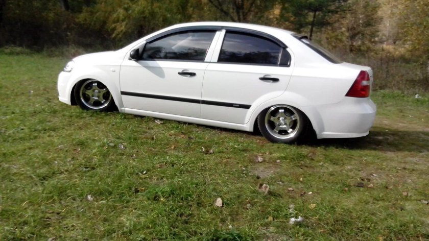 Шевроле Авео т250 на пневме