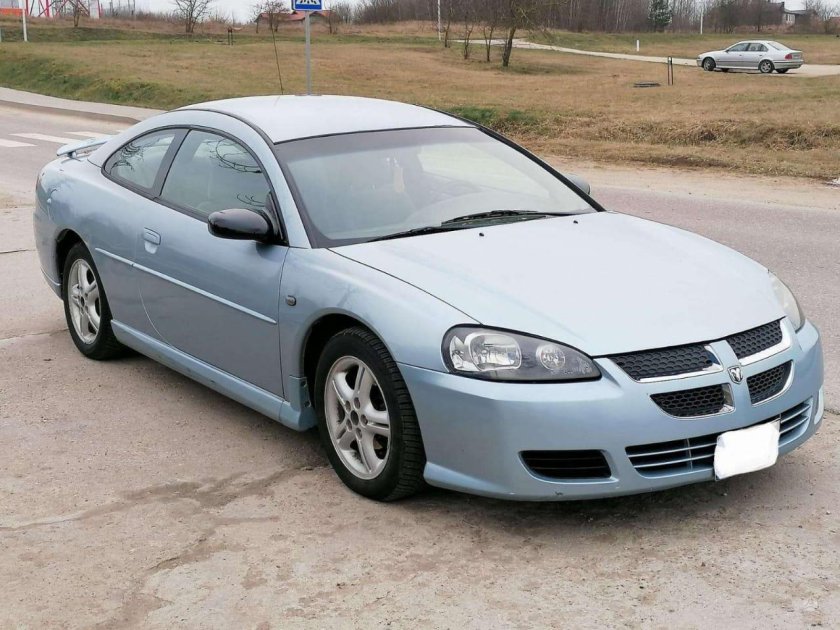 Dodge Stratus 2004 купе