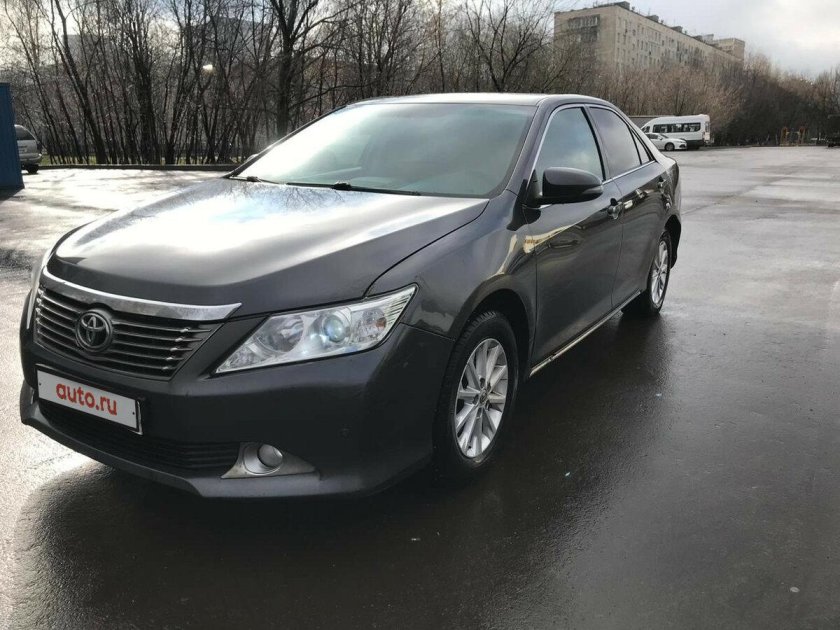 Toyota Camry xv50 серая
