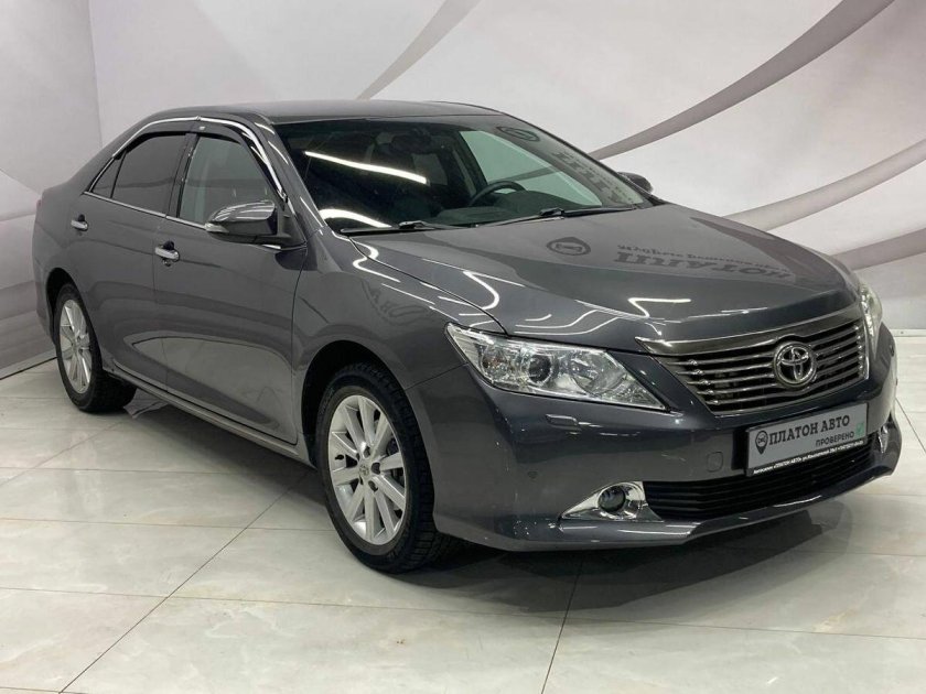 Toyota camry vii xv50 2012
