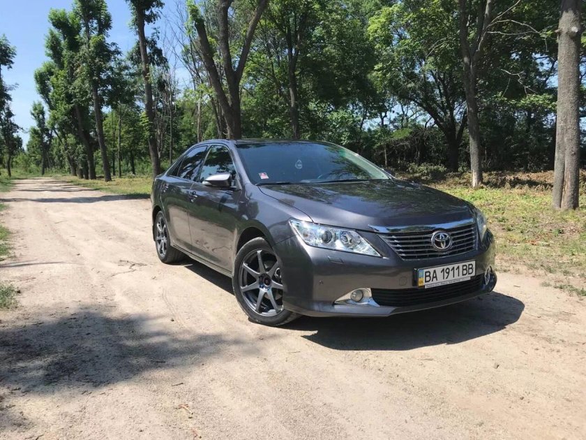 Camry 3.5 серый