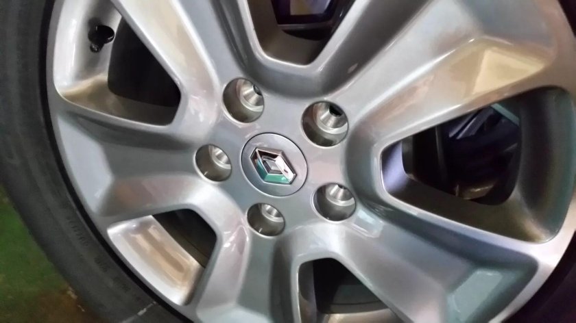 Литые диски на Рено Дастер 2