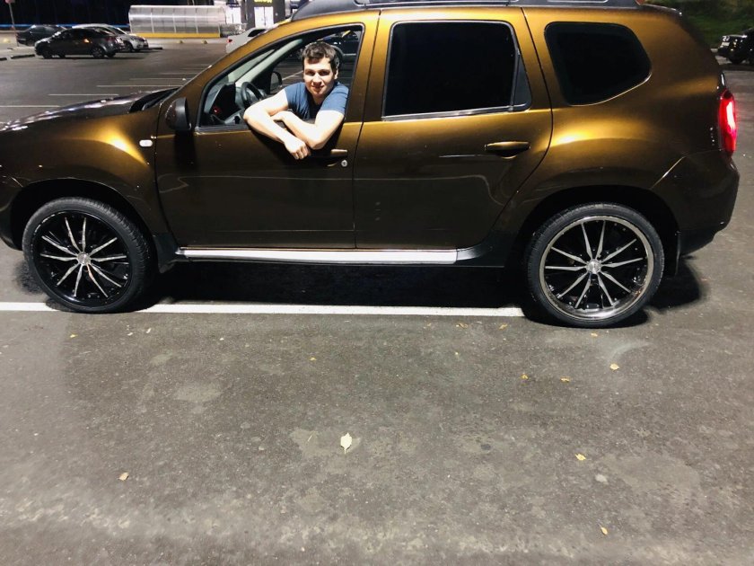 Renault Duster r18 черный