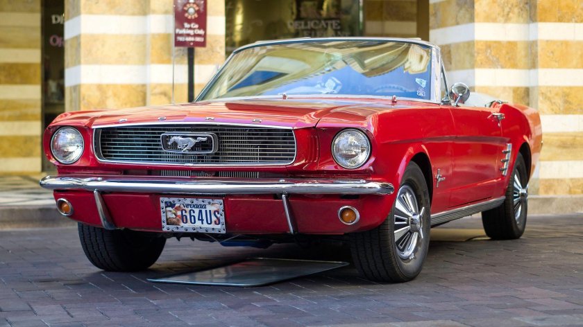 Форд Мустанг 1 поколения