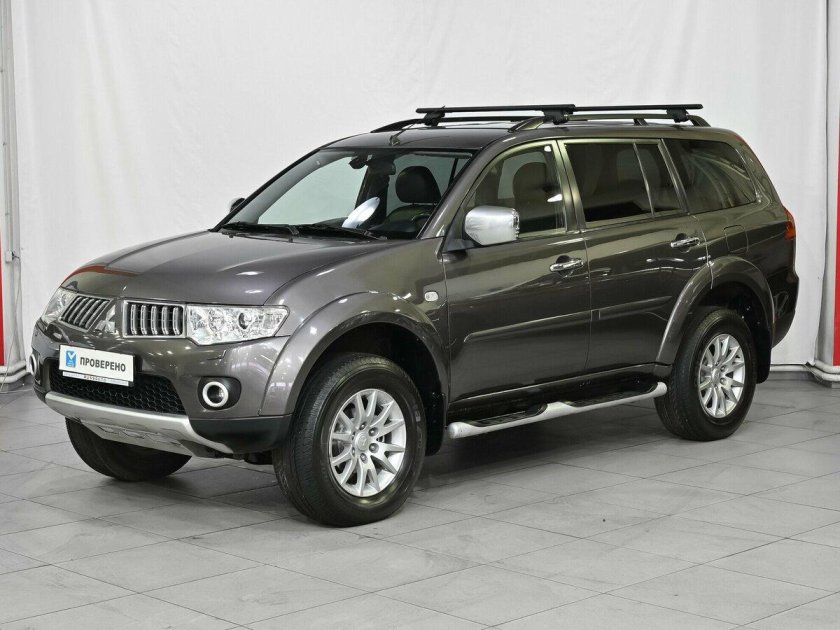 Мицубиси Паджеро спорт