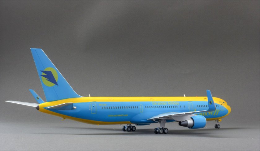 737-200 Аэросвит