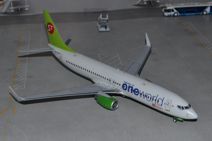 Боинг 737-800 с7