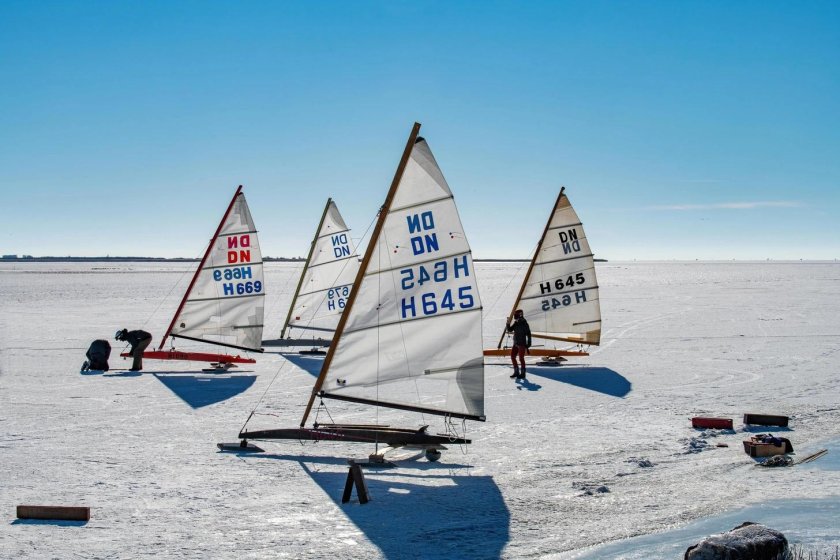 Ice sailing