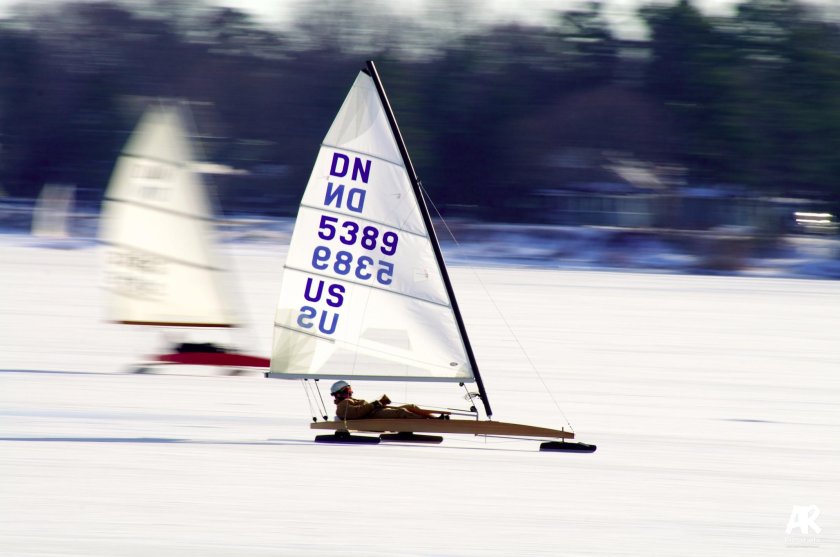 Колесный буер